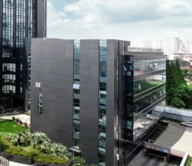 厦门市豪扬玻璃有限公司中空夹胶玻璃在高层幕墙工程中的技术应用要点